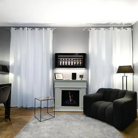 Belsiana - Elegant In An Exclusive Location Apartment